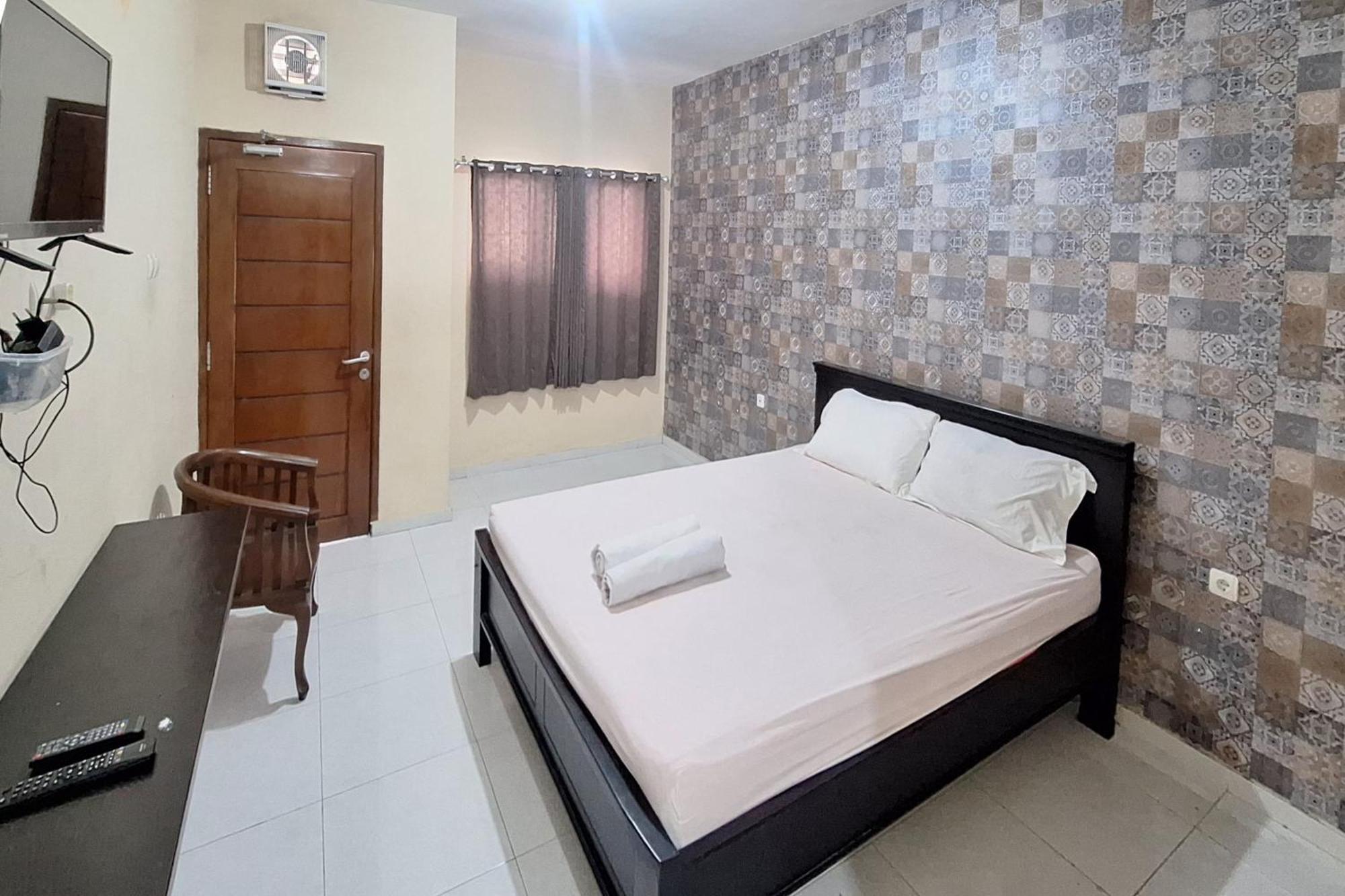 Villa Bukit Bunga Syariah Redpartner Pacet Mojokerto 外观 照片