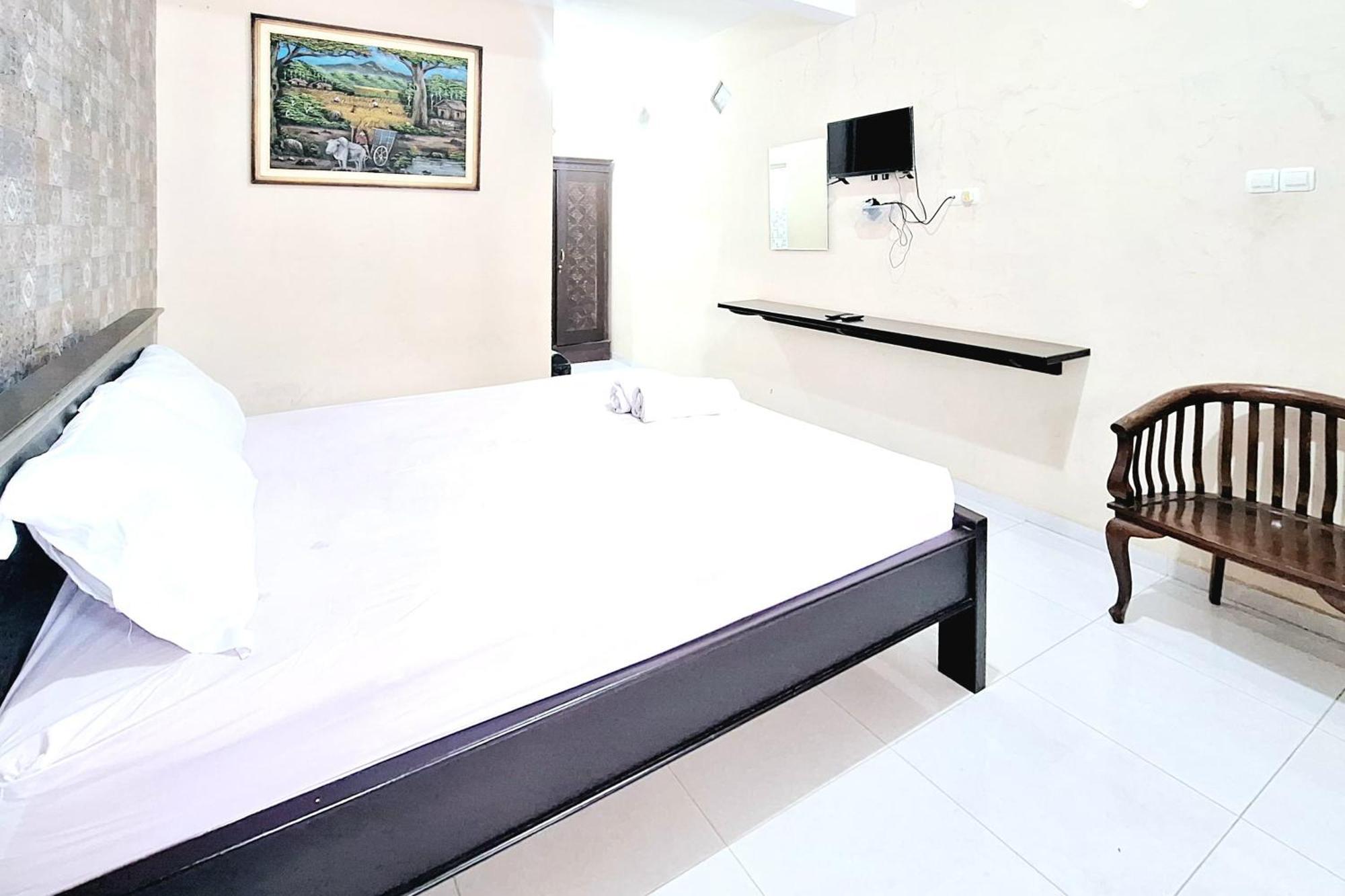 Villa Bukit Bunga Syariah Redpartner Pacet Mojokerto 外观 照片