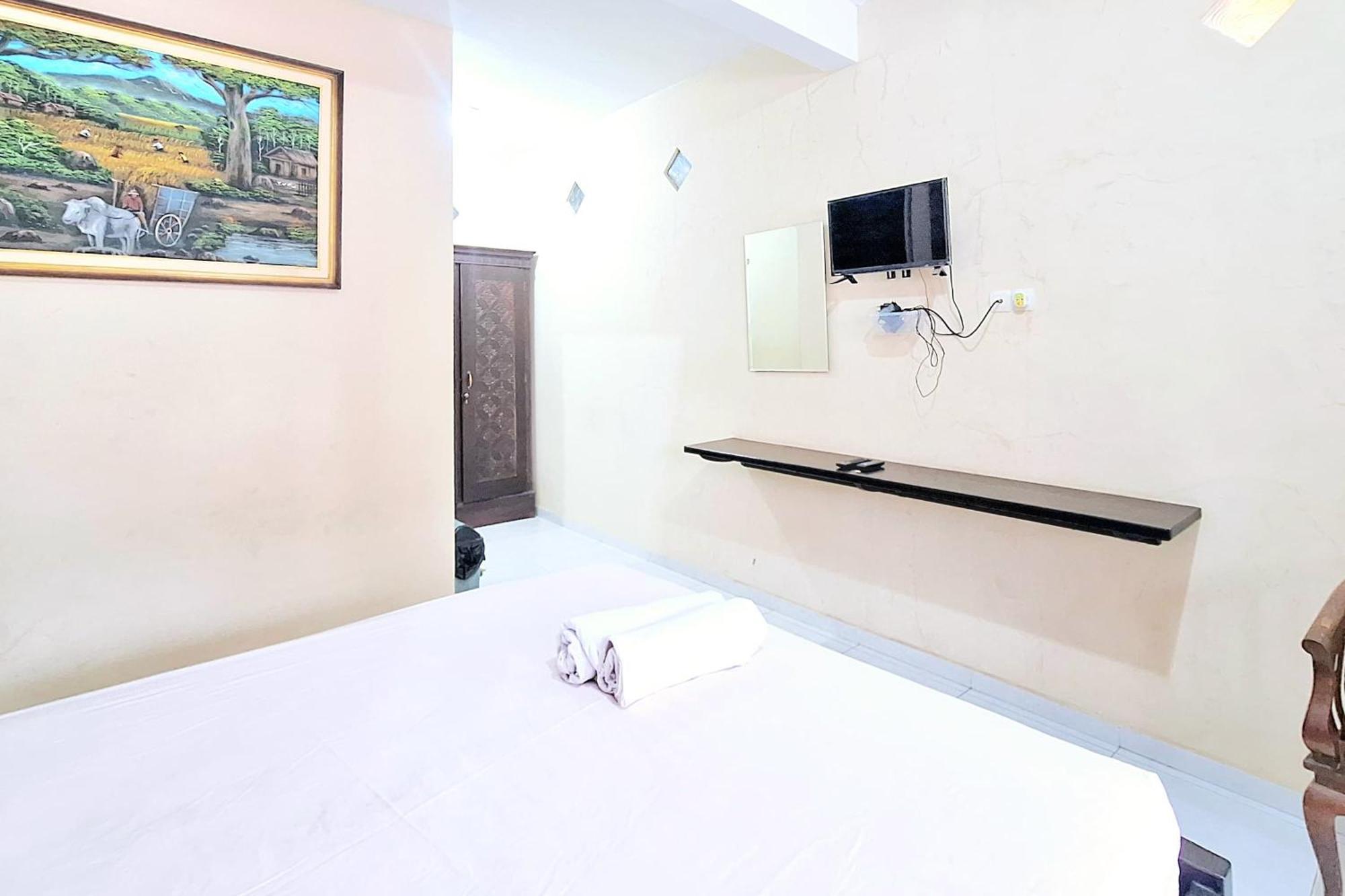 Villa Bukit Bunga Syariah Redpartner Pacet Mojokerto 外观 照片